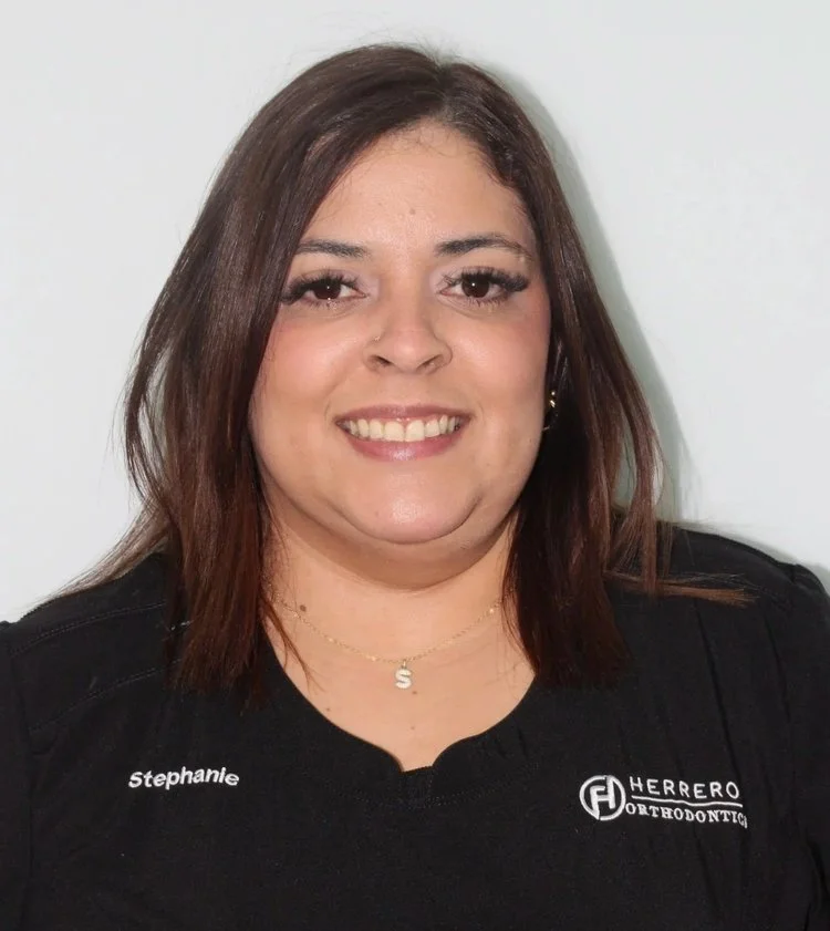 Stephanie, equipo de Herrero Orthodontics